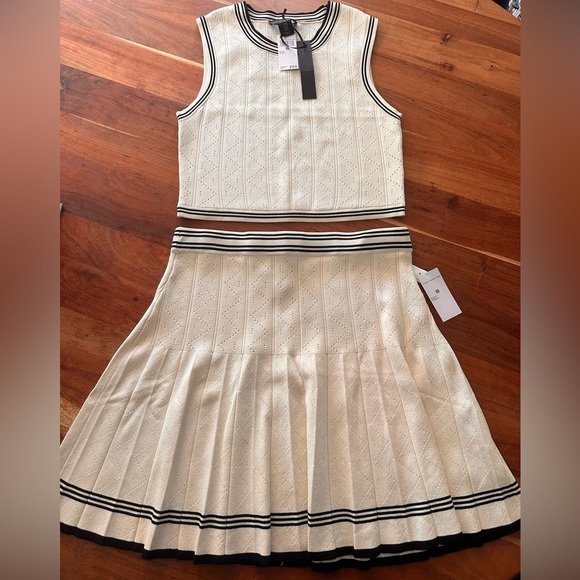 House of Harlow 1960 Dresses & Skirts - House of Harlow 1960 Ecru and Black Knit 2 piece casual set